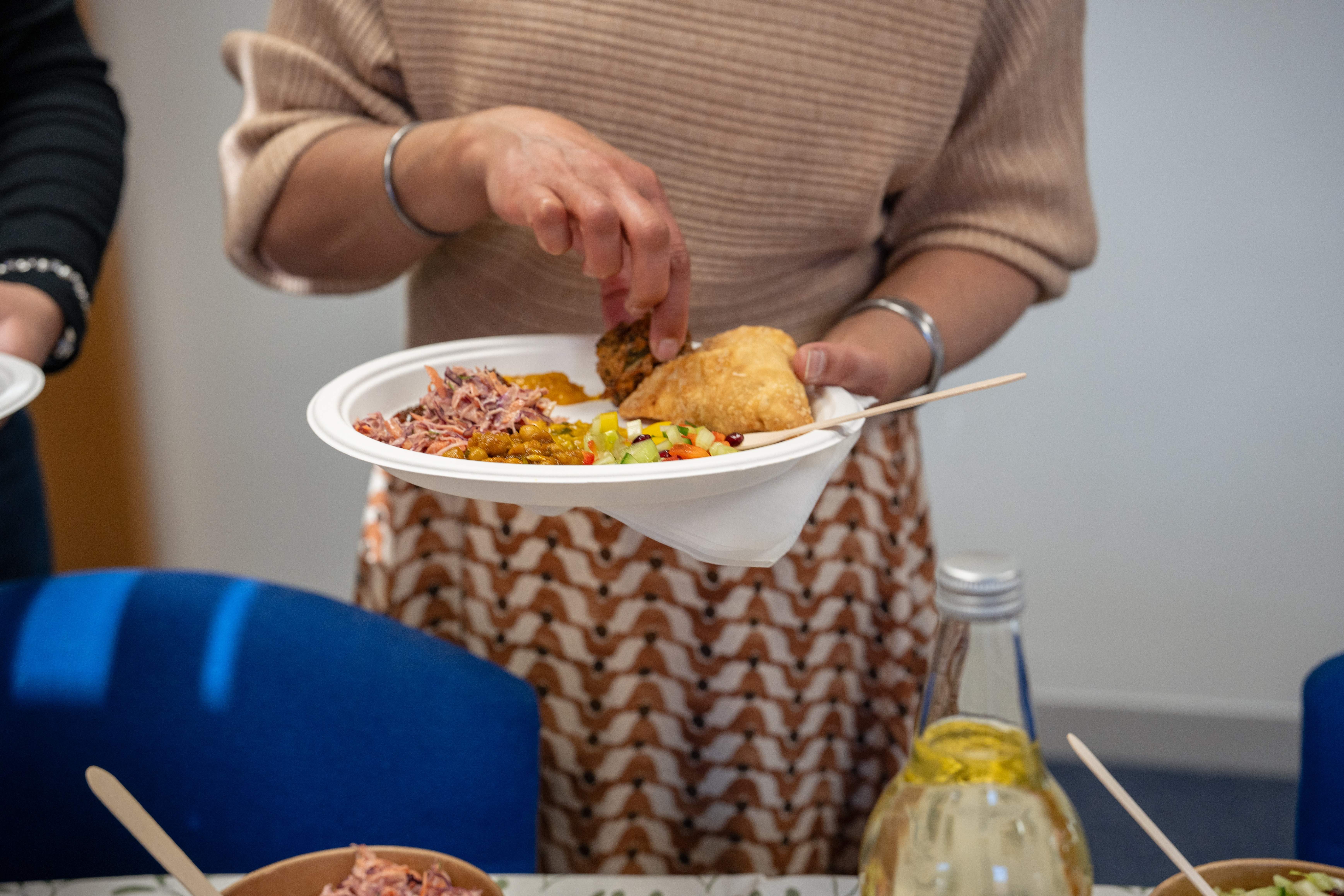 Delicious samosa platter with curry